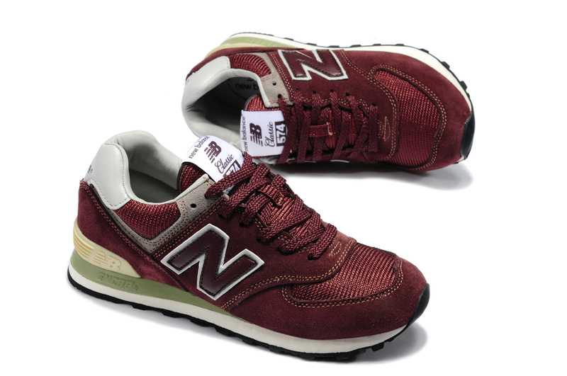 new balance noir foot locker